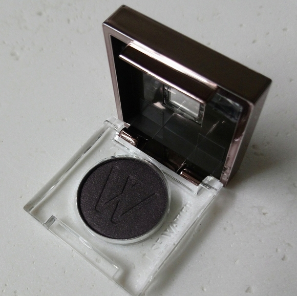 ✨3/$20✨Single Shadow - Picture 1 of 3